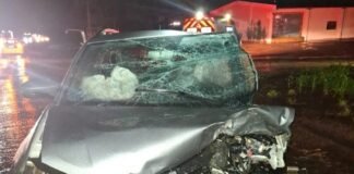 Mulher morre e dois ficam feridos em colisão frontal entre carros na PR-239 em Assis Chateaubriand