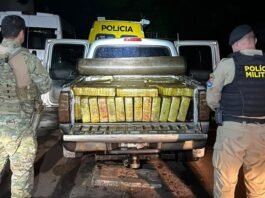 Quase uma tonelada de maconha é apreendida em veículo clonado