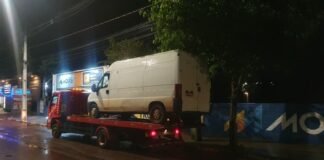 20 MIL EM DÉBITOS, FURGÃO É RECOLHIDO AO PÁTIO EM TOLEDO