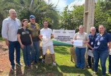 Toledo entrega primeira placa de propriedades livres de brucelose e tuberculose